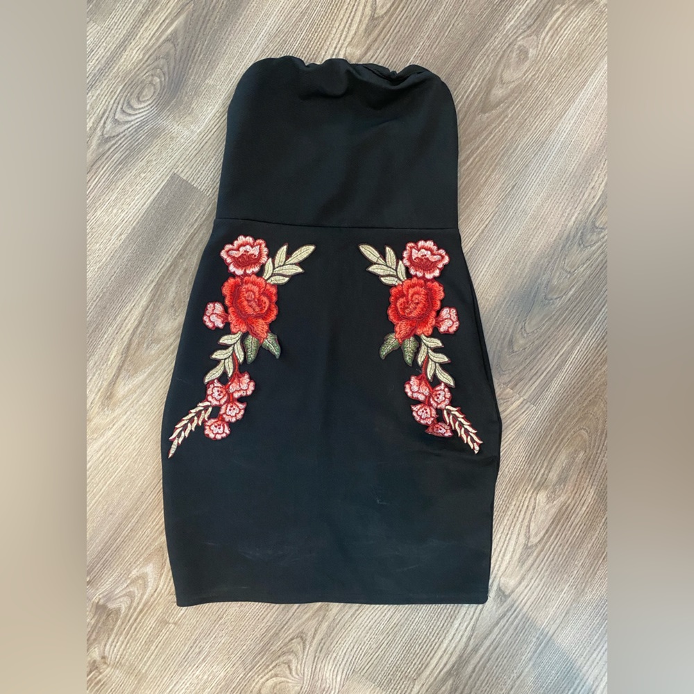 Boohoo strapless dress size 6